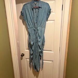 Boutique denim dress-soft doesn't feel like denim